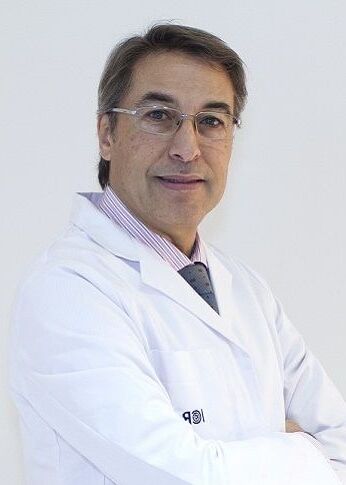 Médico flotante Xesco Lahera León