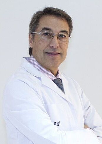 Médico flebólogo Manuel Santeugini Artusa